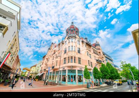 SZEGED, UNGARN. Der Ungar-Mayer-Palast in der Altstadt, ein Meisterwerk des späten Jugendstils Stockfoto