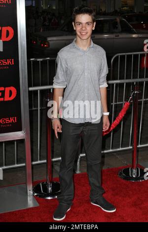 Alexander Gould bei der Premiere von „Red“, gesponsert von Sobieski Wodka im Grauman's Chinese Theatre. Los Angeles, Kalifornien. 10/11/10. Stockfoto