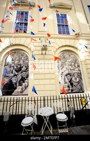 In Erwartung der königlichen Hochzeit am 29. April wurden an der Regent Street Flaggen aufgehängt. London, Großbritannien. 4/19/11. Stockfoto