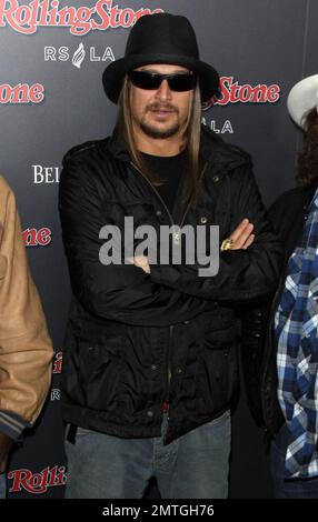 Kid Rock feiert mit dem American Music Award (AMAS) des Rolling Stone Magazine 2010 VIP After Party bei der großen Eröffnung des Rolling Stone Restaurant & Lounge (RS | LA) in Hollywood, Kalifornien. 11/21/10. Stockfoto