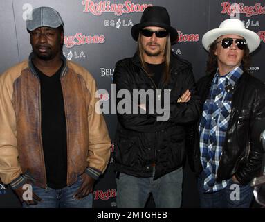 Kid Rock feiert mit dem American Music Award (AMAS) des Rolling Stone Magazine 2010 VIP After Party bei der großen Eröffnung des Rolling Stone Restaurant & Lounge (RS | LA) in Hollywood, Kalifornien. 11/21/10. Stockfoto