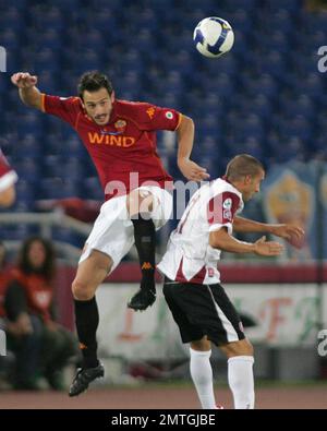 Die Spieler Roma und Reggina während des Spiels der italienischen Fußballserie A im Olympiastadion, Rom, Italien, 09-20-2008. Stockfoto