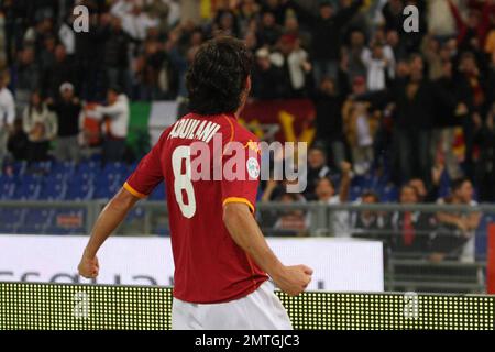 Die Spieler Roma und Reggina während des Spiels der italienischen Fußballserie A im Olympiastadion, Rom, Italien, 09-20-2008. Stockfoto