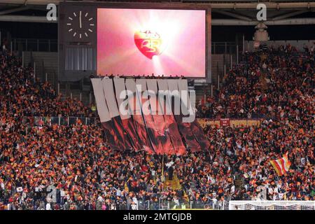 Die Spieler Roma und Reggina während des Spiels der italienischen Fußballserie A im Olympiastadion, Rom, Italien, 09-20-2008. Stockfoto