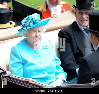 Königin Elisabeth II., Prinz Philip am Royal Ascot Tag 3. Ascot Racecourse, Ascot, Großbritannien. 19. Juni 2014 Stockfoto