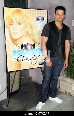 Jeremy Jackson feiert im Guy's North in Studio City, CA, das Finale der Erfolgsserie „Seducing Cindy“ von Fox Reality mit Cindy Margolis und ihrer Besetzung von Verehrern. 03/18/10. Stockfoto