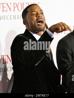 Will Smith kommt zur Premiere von Seven Pounds in Mann's Village in Westwood, Kalifornien. 12/16/08. Stockfoto