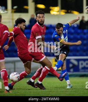 Chester, Cheshire, England. 31. Januar 2023 Chester's Kurt Willoughby schießt während des Chester Football Club V Alfreton Town Football Club im Deva Stadium in der National League North (Bild: ©Cody Froggatt) Stockfoto