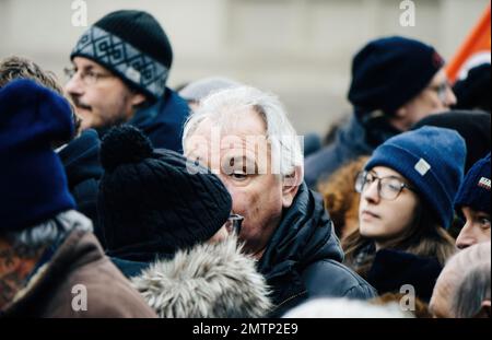 Straßburg, Frankreich - 31. Januar 2023: Die zweite Demonstration gegen die neue Rentenreform, die im nächsten Monat von der französischen Premierministerin Elisabeth Borne vorgestellt wird Stockfoto