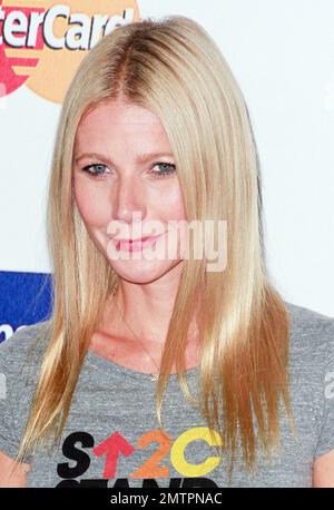 Gwyneth Paltrow bei den Hollywood Unites für den Biennial Stand Up to Cancer 4. (SU2C), ein Programm der Entertainment Industry Foundation (EIF) im Dolby Theatre in Hollywood, Kalifornien. 5. September 2014. Stockfoto