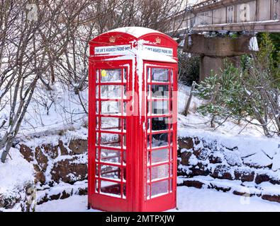 Cairngorm Mountain Aviemore Base Station die höchste Telefonzelle in Großbritannien Stockfoto