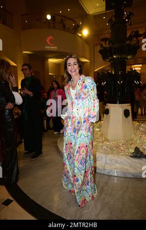 Bettina Cramer bei der Anja Gockel Fashion Show „Seven Senses“ auf der Berliner Fashion Week Herbst/Winter 2023 im Hotel Adlon Kempinski. Berlin, 18,01. Stockfoto