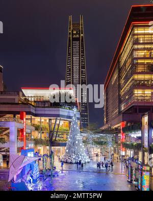 Taipei, 29 2022. DEZ. - Nachtansicht der weihnachtsdekoration im Viertel Xinyi Stockfoto