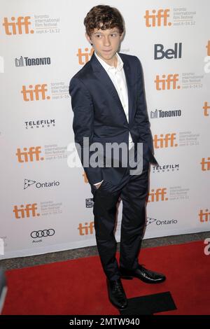 Tom Holland bei der Premiere „The Impossible“ während des Toronto International Film Festival 2012 im Princess of Wales Theatre in Toronto, Kanada. 9. September 2012 Stockfoto