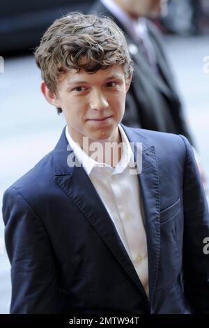 Tom Holland bei der Premiere „The Impossible“ während des Toronto International Film Festival 2012 im Princess of Wales Theatre in Toronto, Kanada. 9. September 2012 Stockfoto