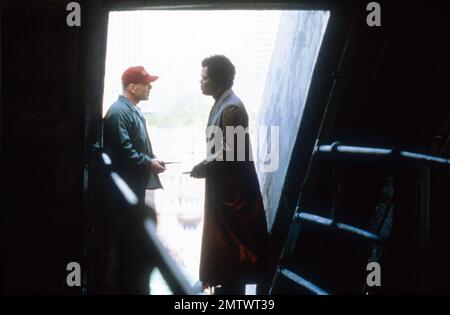 Unbreakable Year : 2000 USA Regisseur : M.Night Shyamalan Bruce Willis, Samuel L. Jackson Stockfoto