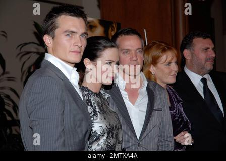 Rupert Friend, Emily Blunt, Jean Marc Vallee und Sarah Ferguson auf der Premiere von "The Young Victoria". Los Angeles, Kalifornien. 12/3/09. Stockfoto