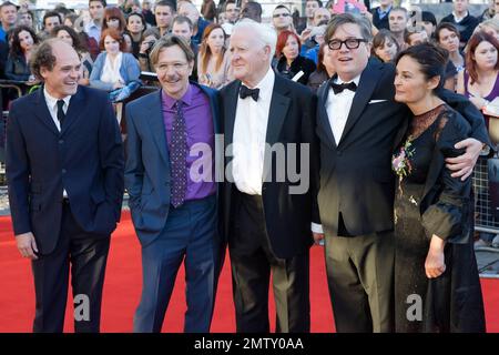 David Dencik, Gary Oldman, John Le Carr'e und Tomas Alfredson bei der britischen Premiere von „Tinker Tailor Soldier Spy“ bei der BFI Southbank London, Großbritannien. 13. September 2011 Stockfoto