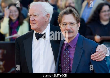 John Le Carr'e und Gary Oldman bei der britischen Premiere von „Tinker Tailor Soldier Spy“ bei der BFI Southbank London, Großbritannien. 13. September 2011 Stockfoto