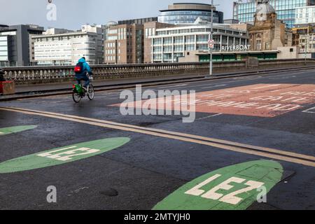 Der Stadtrat von Glasgow führt eine emissionsarme LEZ-Zone ein, die am 1. Juni 2023 in Kraft tritt Stockfoto