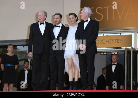 Luc Dardenne, Fabrizio Rongione, Marion Cotillard und Jean-Pierre Dardenne auf der Galapremiere von „zwei Tage, eine Nacht“ beim Festival de Cannes 67. Cannes, Frankreich, 20. Mai 2014. Stockfoto