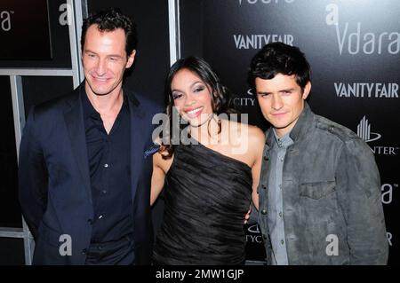 Orlando Bloom, Rosario Dawson und Sebastian Copeland bei der großen Eröffnungsgala des neuen Vdara Hotel and Spa im Stadtzentrum von Las Vegas, NV. 12/1/09. . Stockfoto