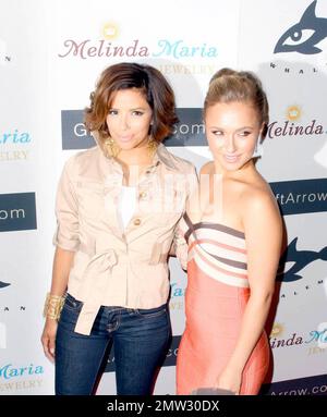 Eva Longoria Parker (L) und Hayden Panettiere bei der Whaleman Foundation Benefit in Beso in Hollywood, Kalifornien. 8/10/08. Stockfoto