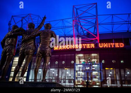 Manchester, Großbritannien. 01. Februar 2023. Ein allgemeiner Blick auf Old Trafford vor dem Carabao Cup Halbfinalspiel Manchester United vs Nottingham Forest in Old Trafford, Manchester, Großbritannien, 1. Februar 2023 (Foto von Ritchie Sumpter/News Images) in Manchester, Großbritannien, am 2./1. Februar 2023. (Foto: Ritchie Sumpter/News Images/Sipa USA) Guthaben: SIPA USA/Alamy Live News Stockfoto