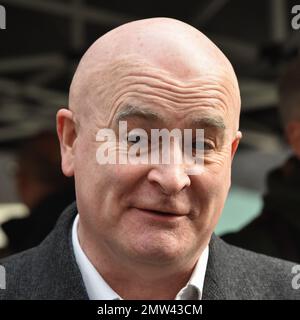 London, England, Großbritannien. 1. Februar 2023. MICK LYNCH, Generalsekretär der Nationalen Union für Eisenbahn, Seeverkehr und Verkehr (RMT), wird im märz zum Thema "das Streikrecht schützen" gesehen. "", die die Arbeitsplätze von Arbeitnehmern gefährden könnten, die demokratisch für den Streik gestimmt haben. (Kreditbild: © Thomas Krych/ZUMA Press Wire) NUR REDAKTIONELLE VERWENDUNG! Nicht für den kommerziellen GEBRAUCH! Stockfoto