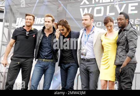 Hugh Jackman, Ryan Reynolds, Taylor Kitsch, Liev Schreiber, Lynn Collins und will.i.am besuchen die Weltpremiere von „X-Men Origins: Wolverine“ in Tempe, Arizona. Der Film wird am 1. Mai in US-Kinos veröffentlicht. Tempe, Arizona 4/27/09. . Stockfoto