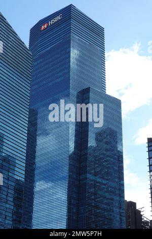 Der neue Hauptsitz von HSBC im Marina Bay Financial Centre in Singapur wurde 2022 vom stellvertretenden Ministerpräsidenten Heng Swee Keat in Singapur eröffnet. Stockfoto