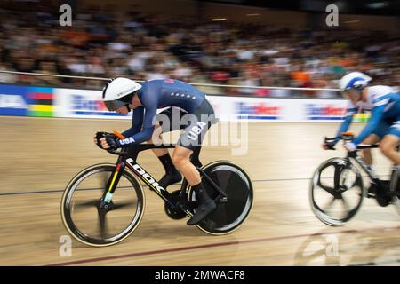 Gavin Hoover von Team USA, blauer Skinsuit mit Sternen und Streifen, während des Männer's Point Rennens, UCI Track Cycling World Championships 2022. Stockfoto