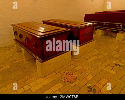 Särge von Goethe und Schiller in der Krypta des Fürsten, historischer Friedhof, Weimar, Thüringen, Deutschland Stockfoto