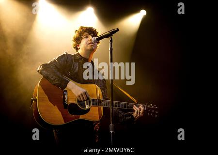 Italien 1. Februar 2023 The Kooks - Inside in / Inside Out 15. Jubiläum Tour - live im Fabrique Mailand © Andrea Ripamonti / Alamy Stockfoto