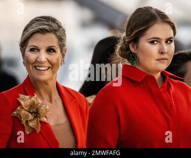 CURACAO - das königliche Paar und Prinzessin Amalia während der Begrüßungszeremonie bei der Ankunft in Curacao. Das königliche Paar und Prinzessin Amalia verließen Aruba auf einem Marineschiff nach Curacao. Die Prinzessin hat eine zweiwöchige Einführung in die Länder Aruba, Curacao und St. Maarten und die Inseln, die die karibischen Niederlande bilden: Bonaire, St. Eustatius und Saba. ANP REMKO DE WAAL niederlande raus - belgien raus Stockfoto