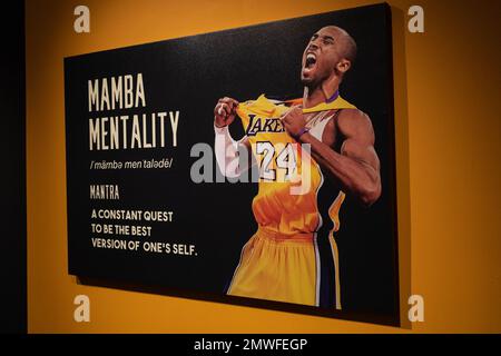 New York, New York, USA. 1. Februar 2023. Pressevorschau für das wertvollste Kobe Bryant Trikot bei Sotheby's ''˜Zenith' Sonderangeboten mit Erinnerungsstücken zur Lakers NBA-Saison 2007-2008. Außerdem werden weitere von Kobe Bryant getragene Artikel in separaten Losen angeboten. (Kreditbild: © Lev Radin/Pacific Press via ZUMA Press Wire) NUR ZUR REDAKTIONELLEN VERWENDUNG! Nicht für den kommerziellen GEBRAUCH! Stockfoto