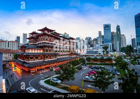 Der Buddha Zahns Tempel und Museum ist ein buddhistischer Tempel und Museum in der Chinatown von Singapur entfernt. Stockfoto