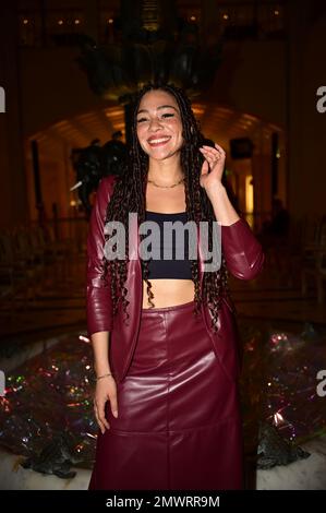 Julia Dalia bei der Anja Gockel Fashion Show „Seven Senses“ auf der Berliner Fashion Week Herbst/Winter 2023 im Hotel Adlon Kempinski. Berlin, 18.01.202 Stockfoto