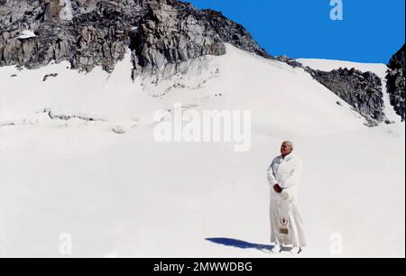 Papst Johannes Paul II. In den Bergen Stockfoto