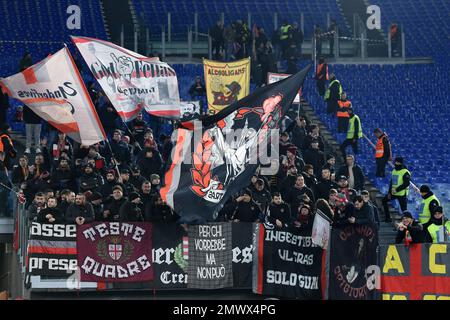 Rom, Italien. 01. Februar 2023. Kremonesische Fans während des Italien-Fußballspiels, Stadio Olimpico, AS Roma V Cremonese, 01. Februar 2023 Fotografo01 Kredit: Independent Photo Agency/Alamy Live News Stockfoto