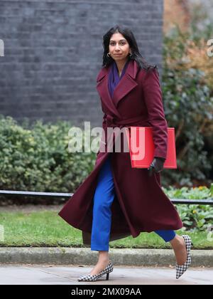 Downing Street, London, Großbritannien. 31. Januar 2023 Außenministerin des Innenministeriums Suella Braverman nimmt an der wöchentlichen Kabinettssitzung in Downing Street Nr. 10 Teil. Kredit: Uwe Deffner/Alamy Live News Stockfoto