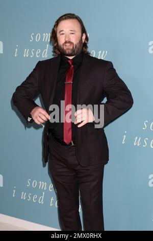 1. Februar 2023, Culver City, CA, USA: LOS ANGELES - 1. DEZEMBER: Haley Joel Osment bei The Someone I Paid to Know Premiere im Culver Theater am 1. Februar 2023 in Culver City, CA (Kreditbild: © Kay Blake/ZUMA Press Wire) – NUR REDAKTIONELLE VERWENDUNG! Nicht für den kommerziellen GEBRAUCH! Stockfoto