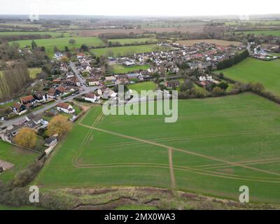 Fyfield, kleines Dorf Essex UK Hochwinkeldrohne, Luftfahrt, Blick aus der Luft, Vogelperspektive, Stockfoto