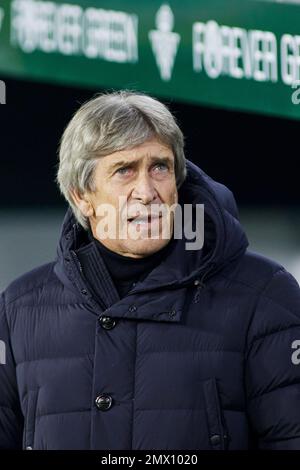 Sevilla, Spanien - 1. Februar 2023, Manuel Pellegrini, Cheftrainer von Real Betis während des spanischen Fußballspiels La Liga zwischen Real Betis und dem FC Barcelona am 1. Februar 2023 im Stadion Benito Villamarin in Sevilla, Spanien - Foto: Joaquin Corchero/DPPI/LiveMedia Stockfoto