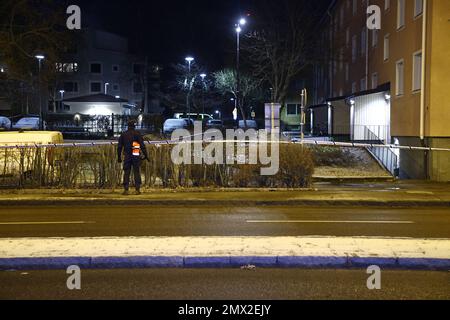 Nach einem Mordversuch im Bezirk Vimanshäll, Linköping, Schweden, wird am Mittwochabend ein Schussverletzter im Krankenhaus behandelt. Stockfoto