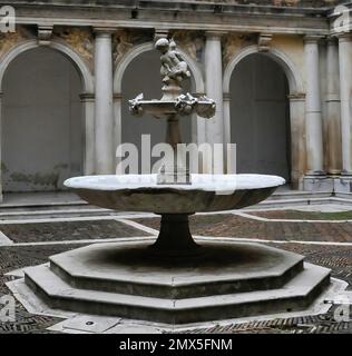 Das Certosa di San Lorenzo (Padula) ist das größte Kloster in Süditalien, berühmt für seine architektonische Pracht und seine künstlerischen Schätze. Stockfoto