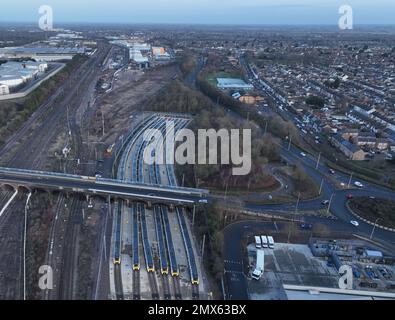 Peterborough, Großbritannien. 01. Februar 2023. Die Züge stehen in Peterborough, Cambs, auf Gleisen, da die nationalen Streikaktionen der Triebfahrzeuggewerkschaft ASLEF und der RMT bedeuten, dass heute oder Freitag, den 3. Februar, keine Züge verkehren werden. Auf der Hauptstrecke der Ostküste zwischen Peterborough und London verkehren in der Regel viele Pendler auf Thameslink- und LNER-Zügen. Kredit: Paul Marriott/Alamy Live News Stockfoto