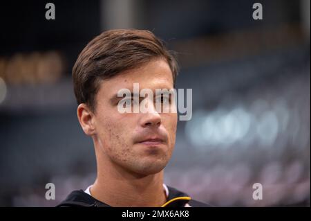 Trier, Deutschland. 02. Februar 2023. Tennis: Männer, Davis Cup - Qualifikationsrunde, Qualifikation, Deutschland - Schweiz: Deutscher Davis Cup-Spieler Daniel Altmaier nimmt an einem Interview Teil. Kredit: Harald Tittel/dpa/Alamy Live News Stockfoto