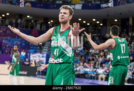 Tiflis, Georgien, 6. September 2022. Aleksandar Vezenkov aus Bulgarien reagiert während des FIBA EuroBasket 2022, Group A Match zwischen Georgien und Bulgarien in der Tiflis Arena in Belgrad, Serbien. 6. September 2023. Kredit: Nikola Krstic/Alamy Stockfoto