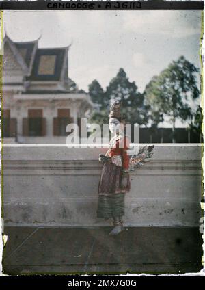 Königspalast, Phnom Penh, Kambodscha, Indochina-Tänzerin des Königlichen Balletts in maritimer Nymphe-Kostüm, Léon in Indochina Stockfoto